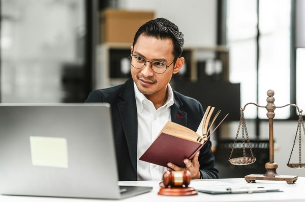 Protégez votre nom de domaine: conseils d'un avocat expert